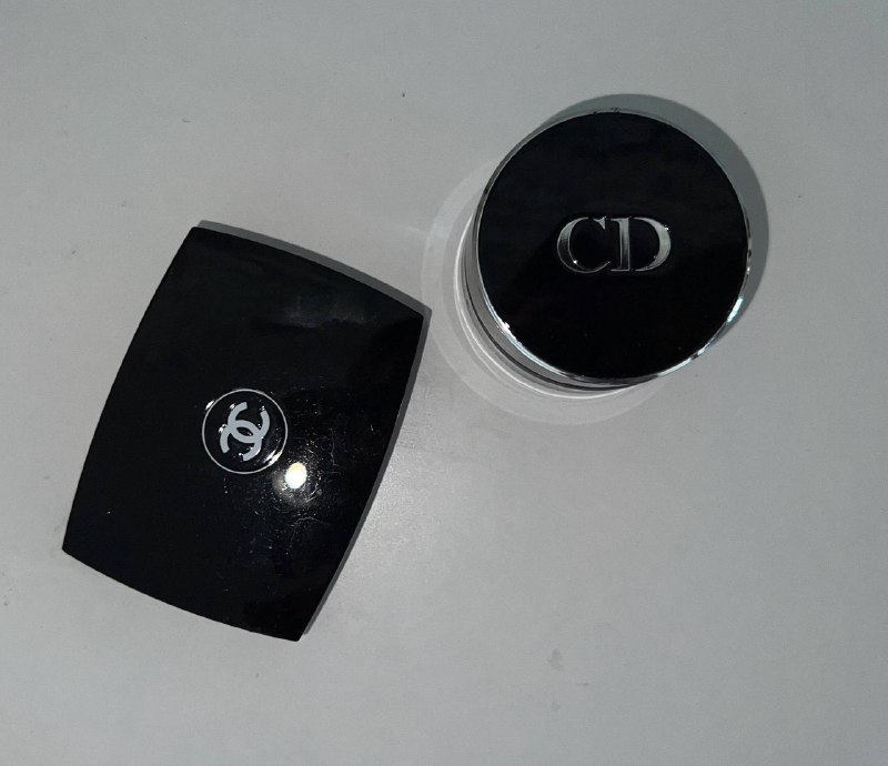 Косметика Chanel и Christian Dior б/у румяна, бронзер, пудра, палетки теней 8