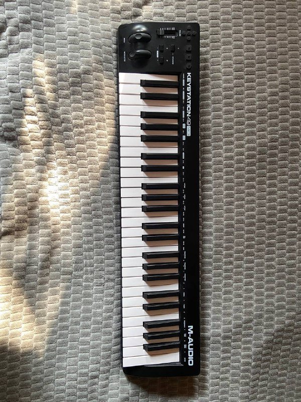 кольцевая лампа, миди-клавиатура m-audio keystation, стойка для микрофона 3