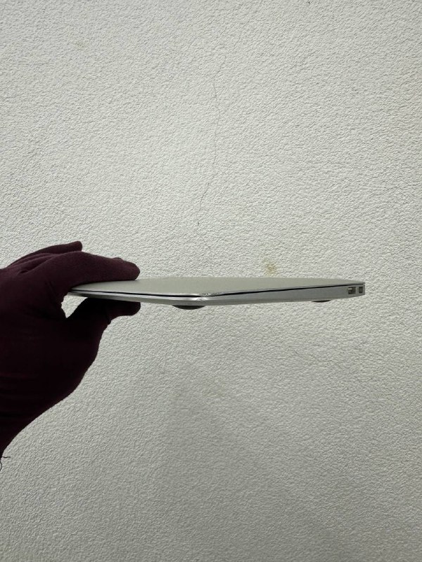 MacBook A1465 11-inch 2015 с 16GB оперативной памятью 7