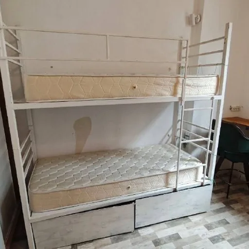 Детская двухъярусная кровать с матрасами
