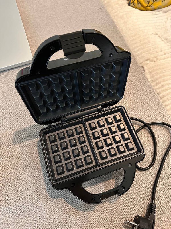 Вафельница, миксер, кухонные весы, электроштопор, сито, блендер Redmond 2