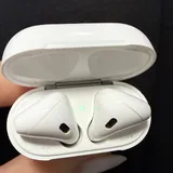 AirPods 2 3
