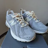 New Balance 1906-ის კედები 1