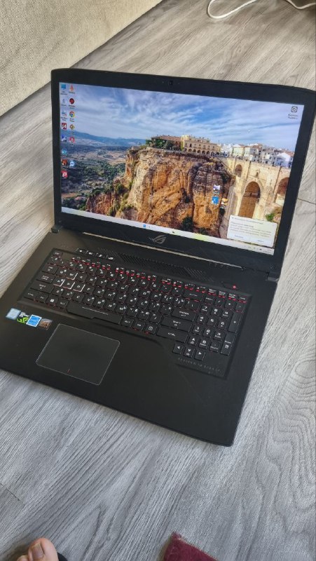 Игровой ноутбук Asus ROG Strix GL703 i7 GTX 1060 16GB SSD+HDD