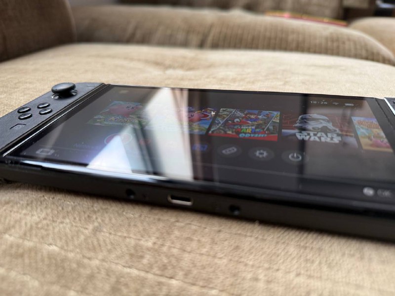 Nintendo Switch Oled, Elgato Stream Deck mk1, Corsair iCue Nexus, Elgato Cam Link 2