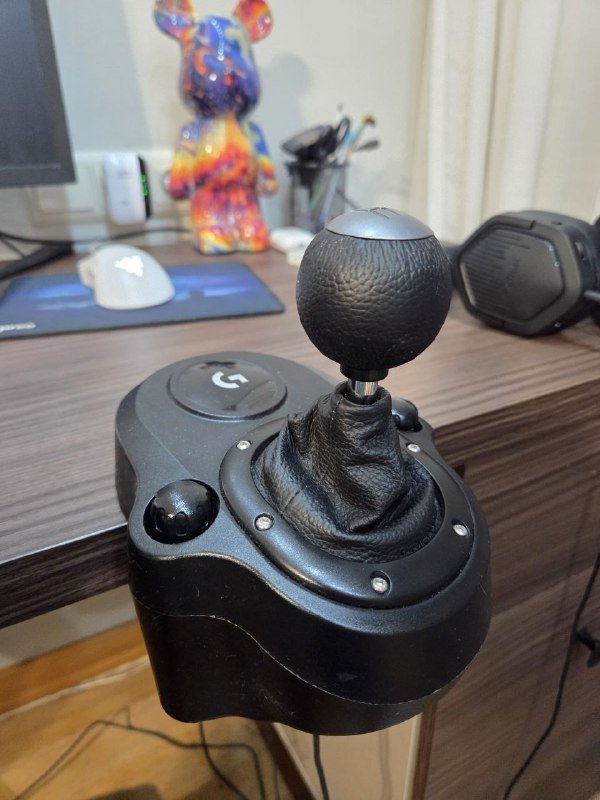 Руль Logitech G29 с педалями и шифтером 3