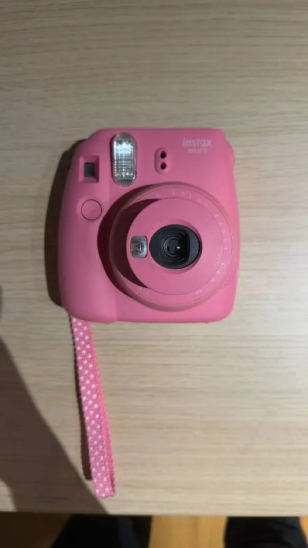 Fuji Instax Mini 9 фотоаппарат 1