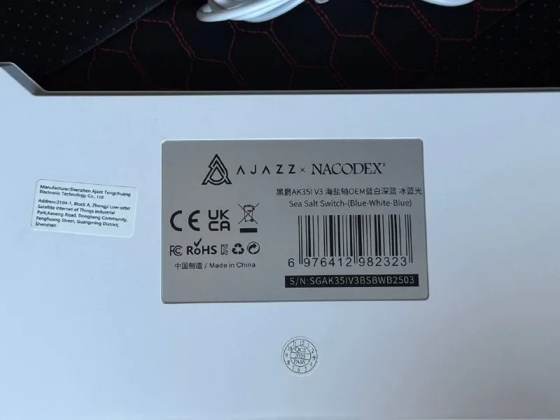 Steam Deck OLED 512GB, Apple Watch series 9, Ajazz AK35I V3 keyboard, Logitech G102 mouse 1