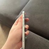 iPhone 15 4