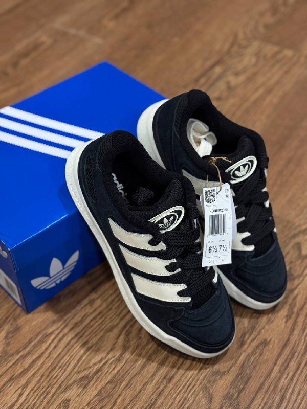 Женские кроссовки Adidas 6