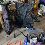 Клеевой пистолет, насос для матраса, детский горшок, горнолыжные костюмы 7