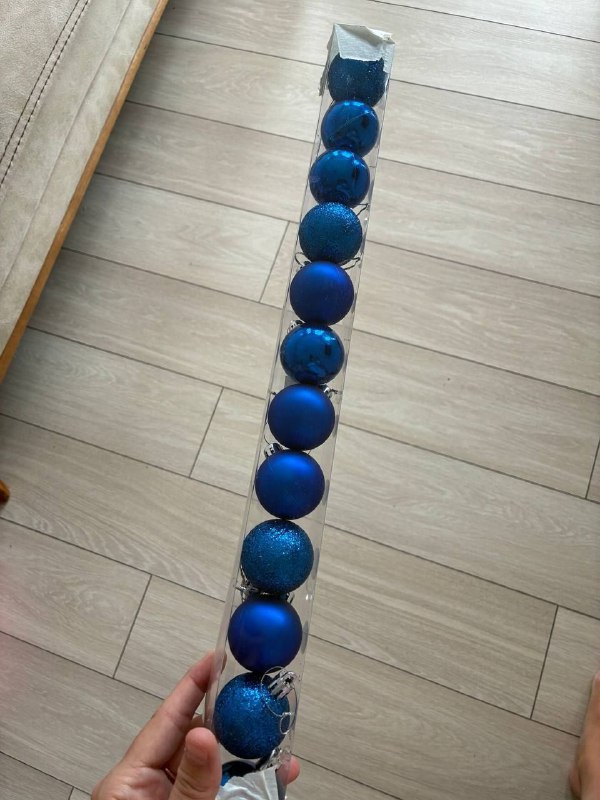 Елка с игрушками 2