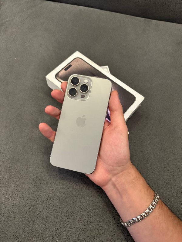 iPhone 15 Pro max 256Gb 2