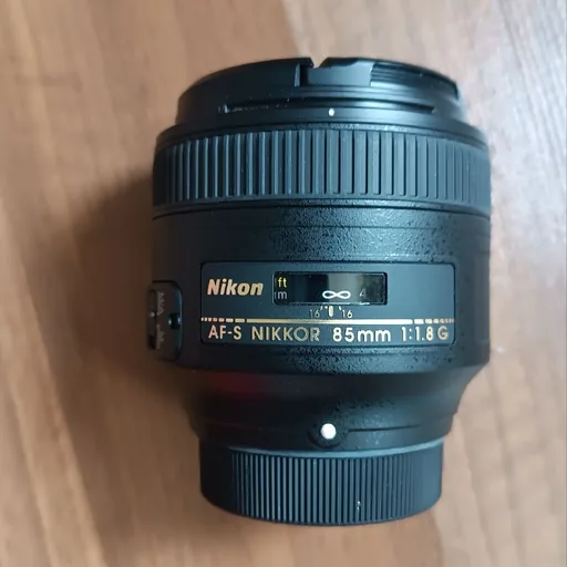 Nikon 85mm 1.8 ობიექტივი