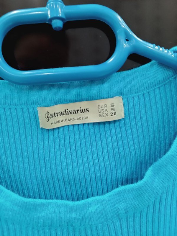 куртка осенняя, натяжная простынь, трусики, футболка-поло, кофта, сумка, пляжная туника, платье 5