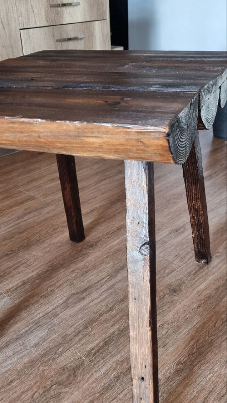 Обеденный стол из лиственницы 3