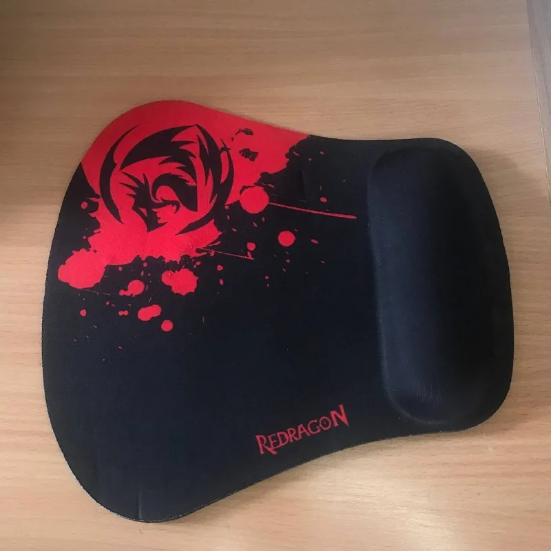 Коврик для мыши Redragon с гелевой подставкой