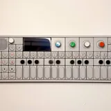 Teenage Engineering OP-1, гитарный комбоусилитель Mooer Hornet 15 1