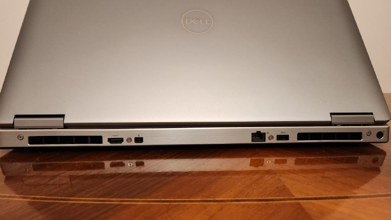Бизнес ноутбук Dell Precision 7740 8