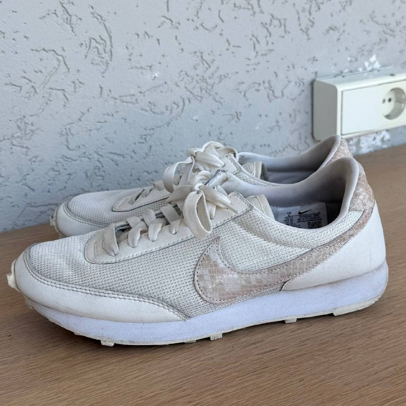 Кроссовки Nike 39 р, Уги 41 р 2