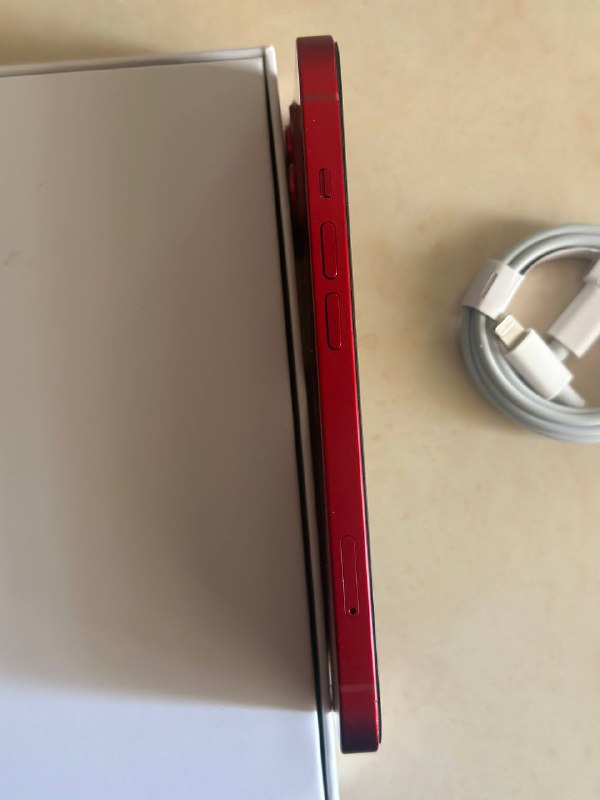 iPhone 13 в хорошем состоянии 3