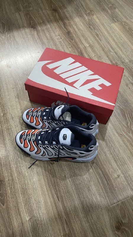 кроссовки Nike Air Max Plus Drift 3