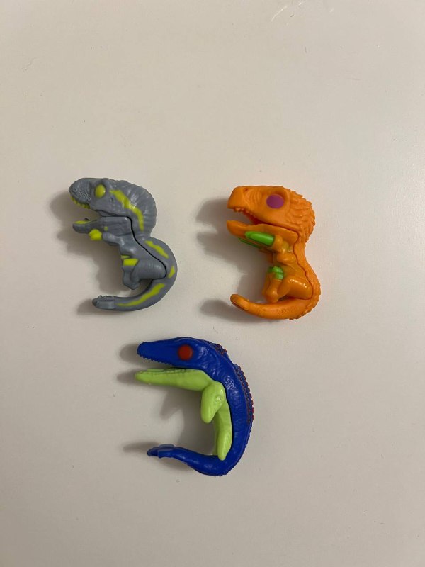 Динозавры киндеры kinder joy Jurassic world 3