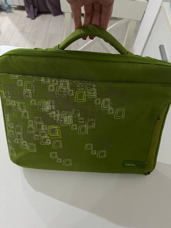 Ноутбук ASUS с сумкой Windows 7 5