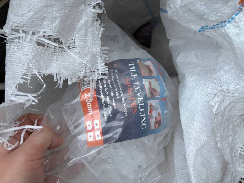 Коробка с лампами, трубки, подразетники и СВП 3