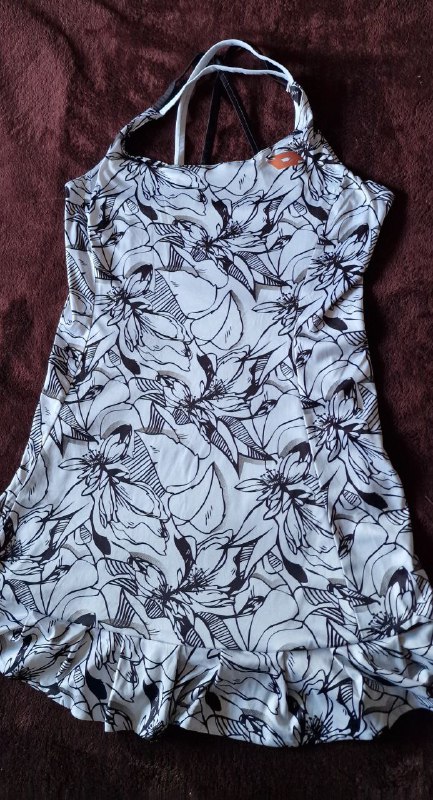Костюм для занятий спортом Under Armour, Теннисное платье Lotto Twice, Козырьки 2XU Nike Stella McCartney 4