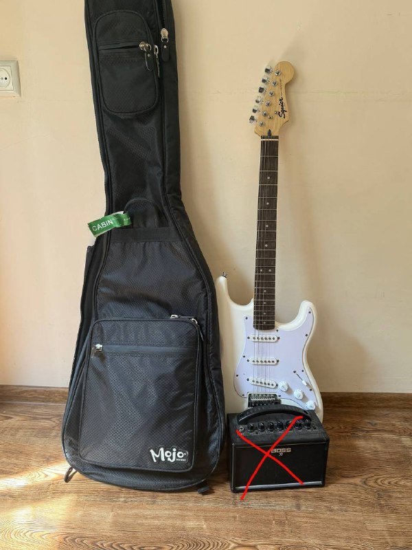 Электро-Гитара Fander Squier Stratocaster, примочки, чехол Mojo