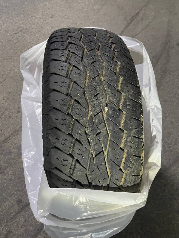 Комплект б/у шин Toyo Open Country, Yokohama Geolander 265/65/R17