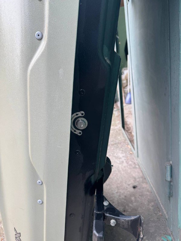 Авто бокс LUX с рейлами 550-600 л 2