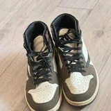 Travis Scott × Nike Air Jordan 1 Retro High OG TS SP 2