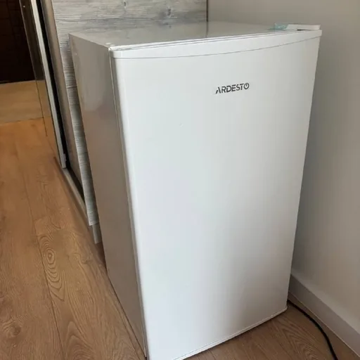 Ardesto DFM-90W მაცივარი