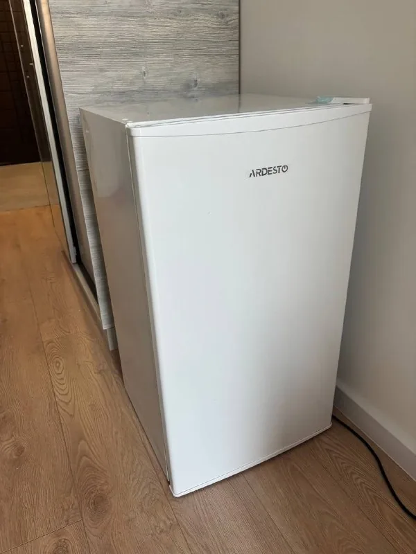 Ardesto DFM-90W მაცივარი 1