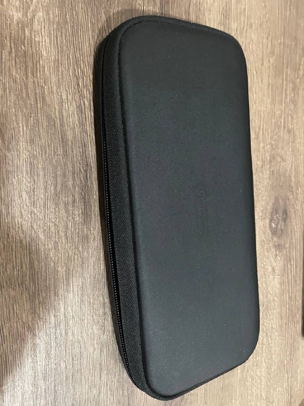 Nintendo Switch, геймпад Dobe и аксессуары 4