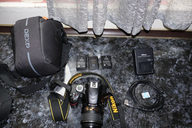 Камера Nikon D3200 kit 18-55, 3 аккумулятора, ЗУ, USB чехол, флеш-карты