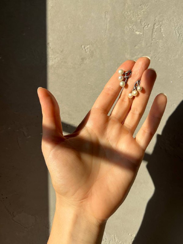 Серебряные серьги с тремя жемчужинками