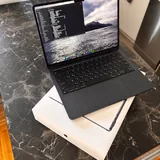 MacBook Air M2 16/256 1