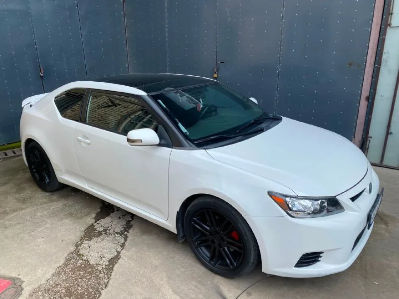 Scion tC 2010 1