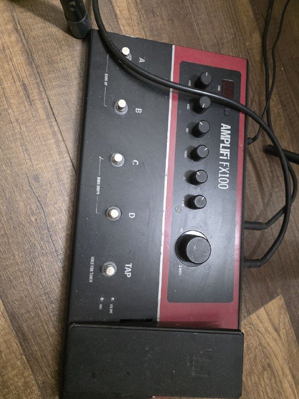 Гитарный процессор Line 6 Amplifi FX100