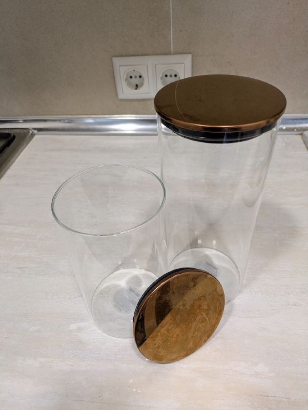 Весы кухонные, банки, лампа, микрофон, аромадиффузор, кровать, блендер, кофемашина, зеркало, чайник, стол и стулья 4