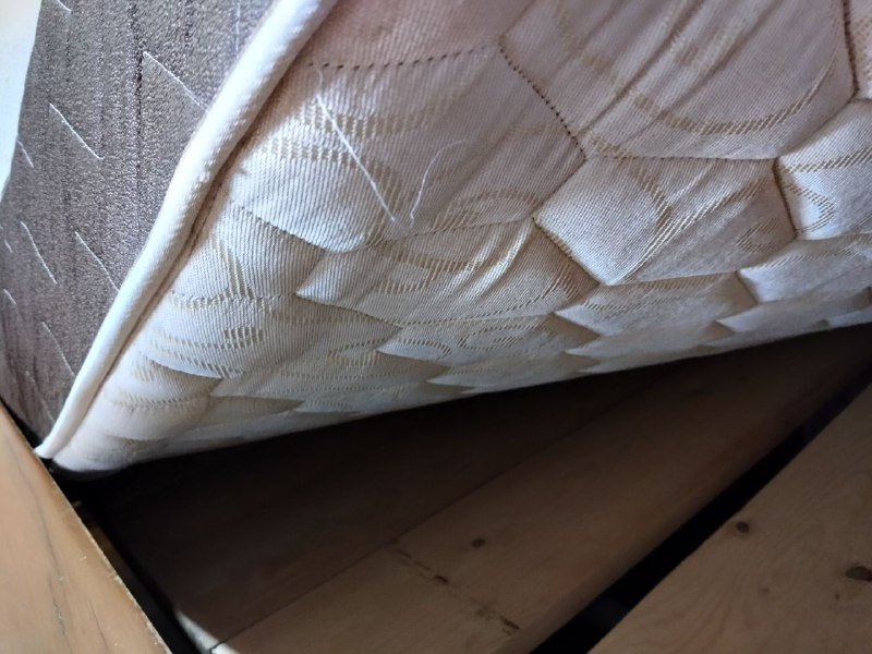 Большой матрас 2 на 1.80 4