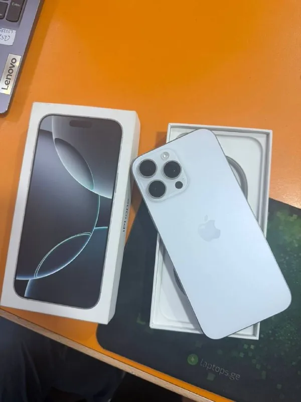 iPhone 16 Pro Max 256GB 1