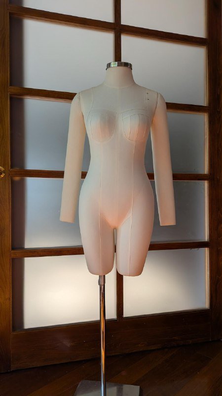 Портновский манекен с регулируемой стойкой 36 размер