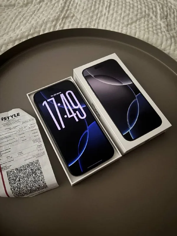 iPhone 16 Pro Max Black 256GB 1