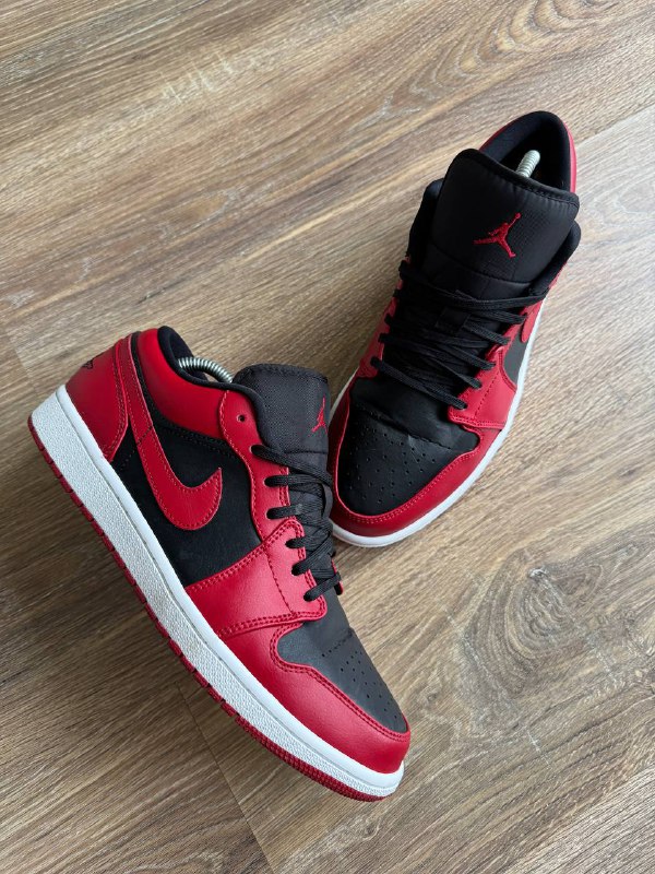 Кроссовки Nike Air Jordan, Gucci Ace, Timberland Оксфорды, New Balance, Adidas Samba и Gazelle