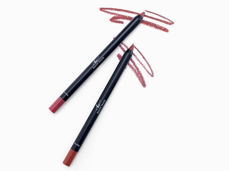 блеск для губ, духи, контур для губ 3