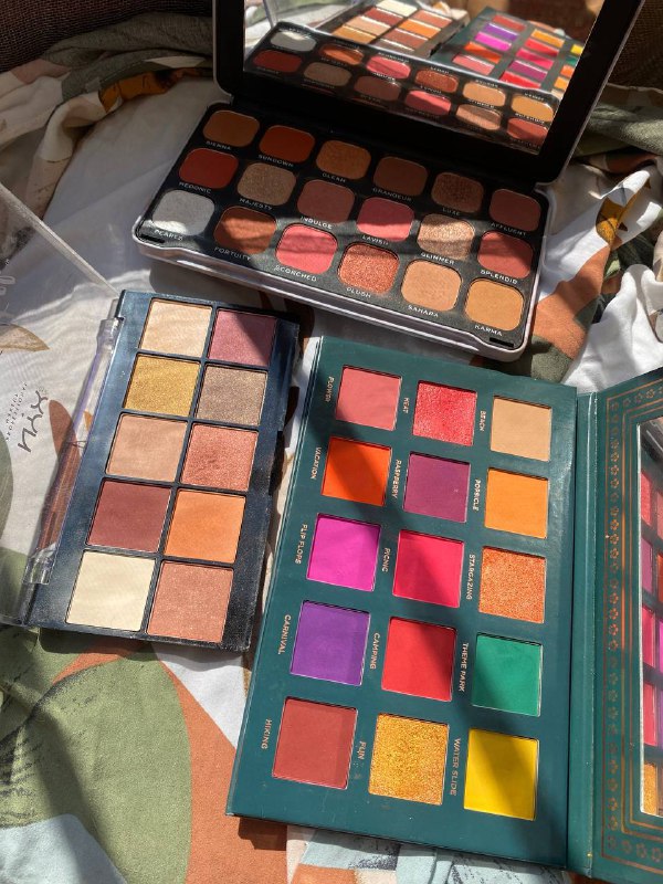Палетки теней Violet Voss, NYX, ACE Beauty, Revolution 2